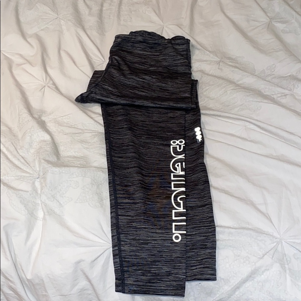 ✨UBENCH LEGGINGS FOR SALE✨ worn a handful of time